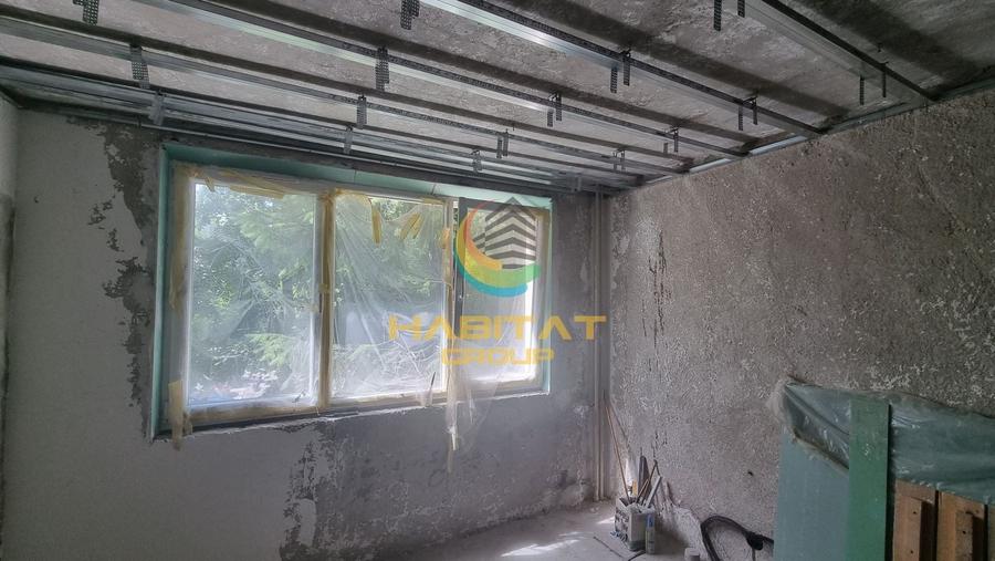 Apartament cu 4 camere decomandat în Giurgiului