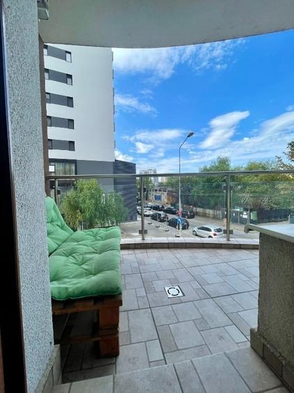 Apartament cu 2 camere nedecomandat în Mihai Bravu