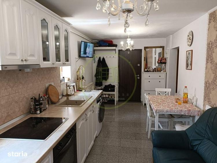 Casă cu 4 camere în Central