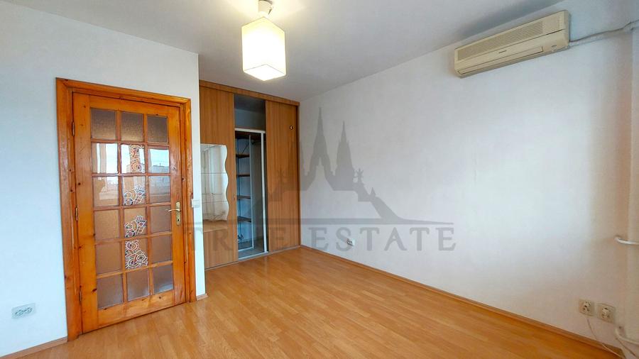 Apartament cu 2 camere decomandat în Moșilor