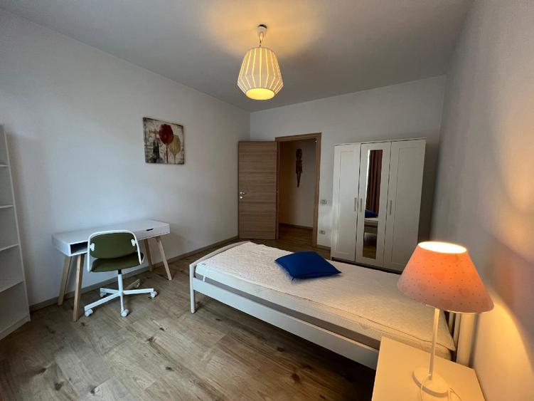 Apartament cu 3 camere decomandat în Floreasca