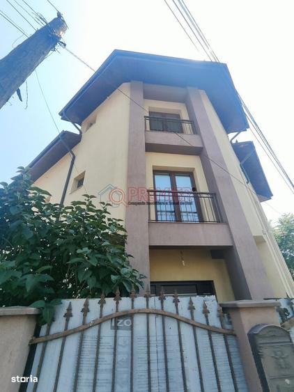 Casă cu 7 camere cu Teren 221 Mp în Baicului