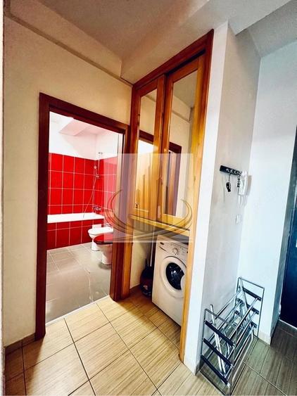 Garsonieră decomandată, mobilată în Complex Studențesc