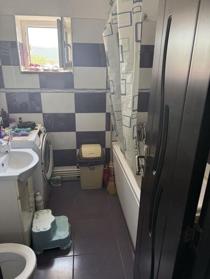 Apartament cu 2 camere decomandat în Chimindia