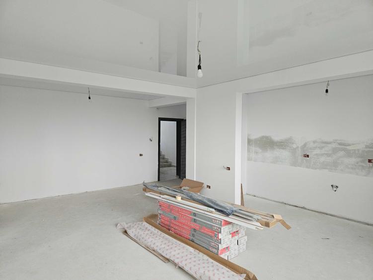Apartament cu 2 camere decomandat în Mangalia