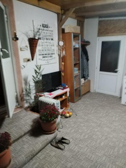 Casă cu 6 camere cu Teren 250 Mp în Costinești