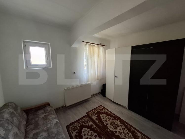 Casă individuală cu 5 camere cu Canalizare în Ardud