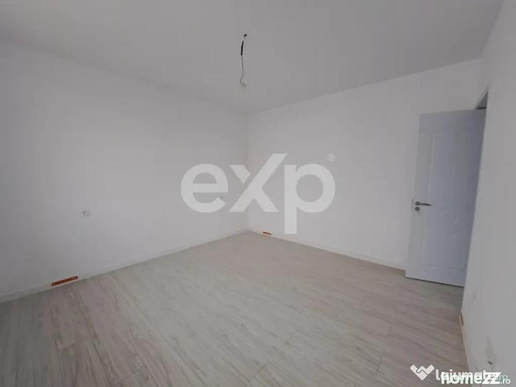 Casă cu 4 camere cu Teren 2500 Mp în Trivale