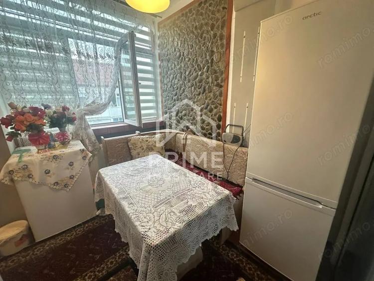 Garsonieră decomandată în Central
