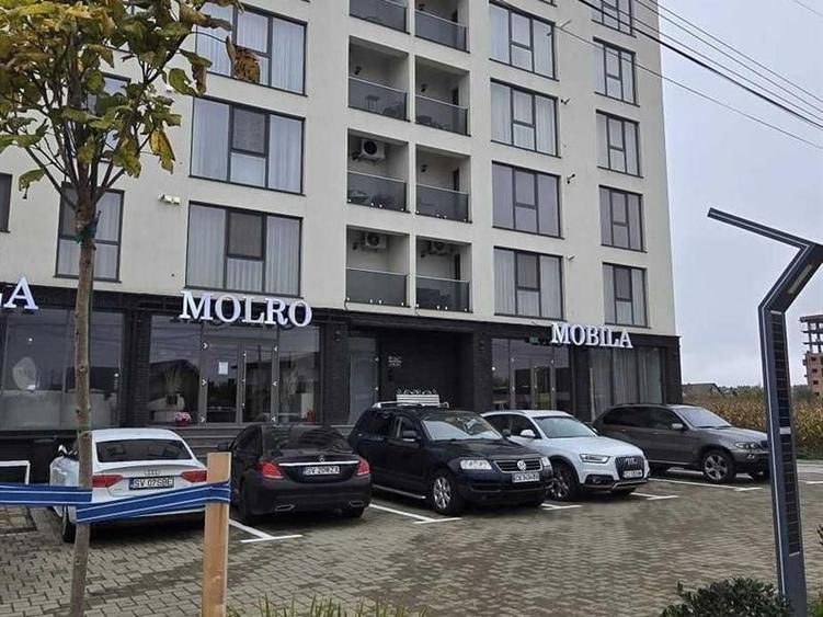 Apartament cu 3 camere semidecomandat în Exterior Est