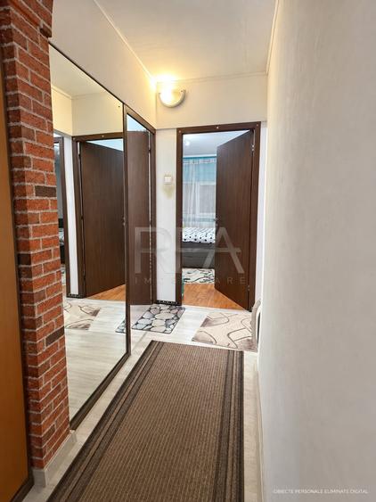 Apartament cu 3 camere decomandat, mobilat în Apusului