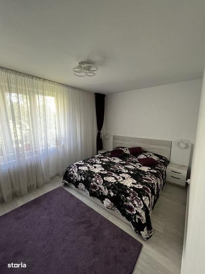 Apartament cu 3 camere decomandat în Obor