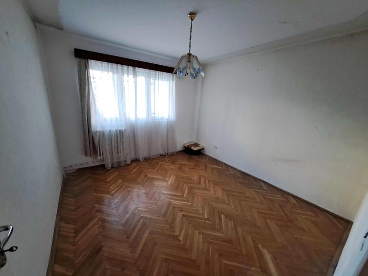 Vand apartament 3 camere, decomandat, Tg. Mures, Dambu Pietros - 3