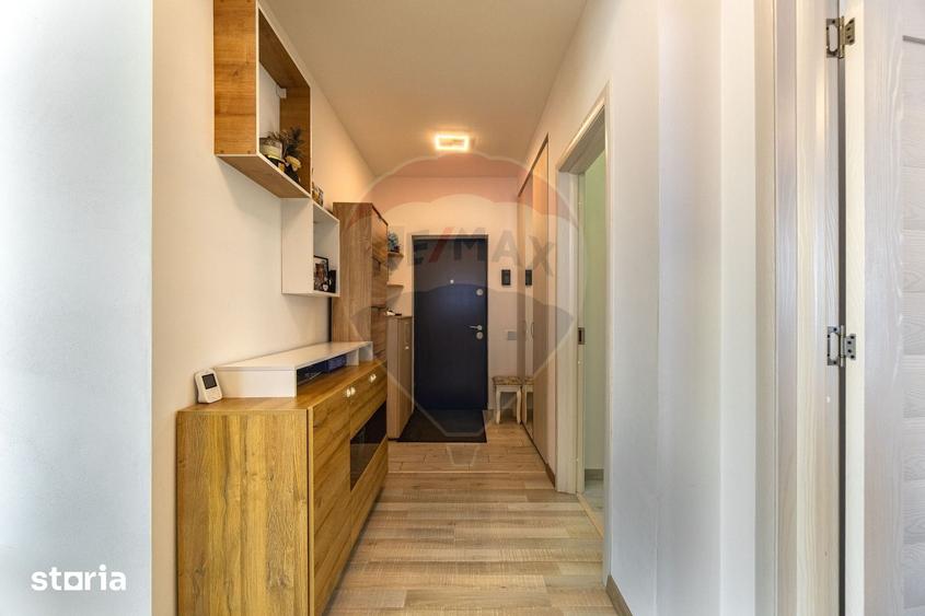 Apartament cu 2 camere decomandat, mobilat în Sânpetru