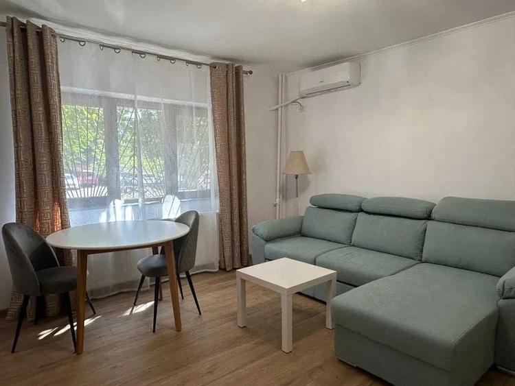Apartament cu 2 camere decomandat, mobilat în Timpuri Noi
