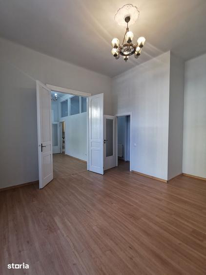 Spațiu comercial, de 80 mp, în Mărăști