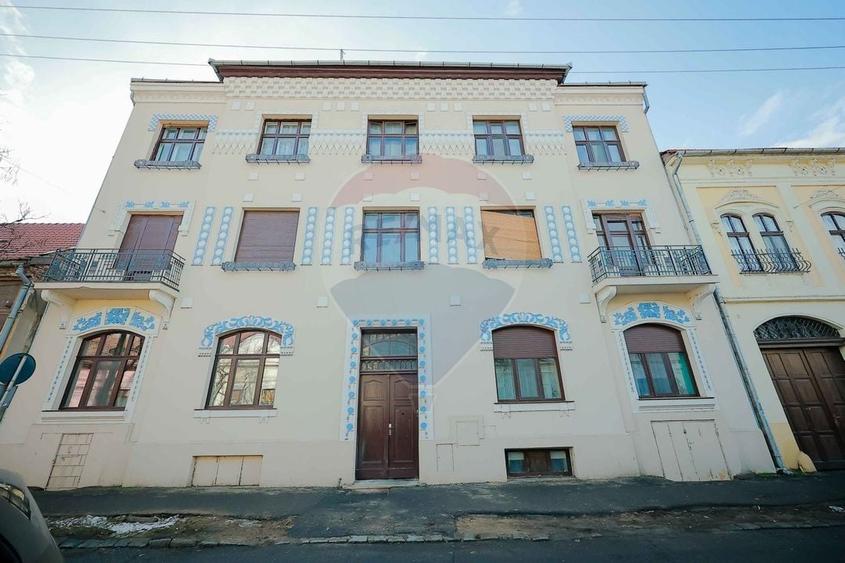 Apartament cu 2 camere decomandat, mobilat în Ultracentral