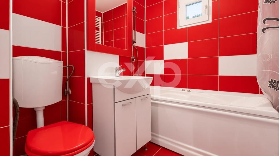 Apartament cu 3 camere decomandat, mobilat în Girocului