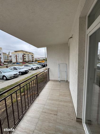 Apartament cu 3 camere decomandat în Est