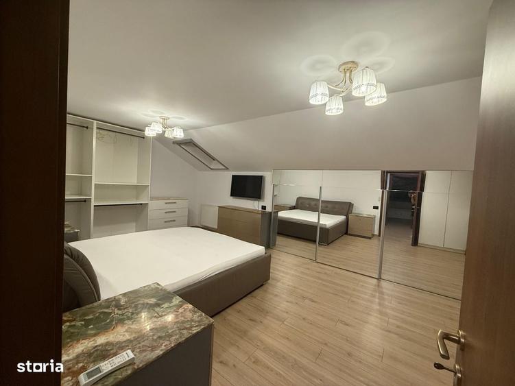 Casă cu 4 camere în Roșu