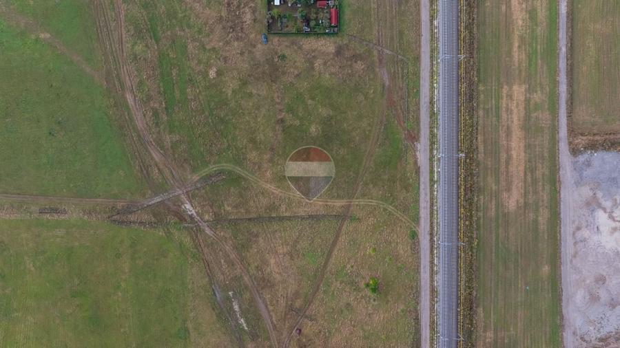 Teren Construcții intravilan de 532 mp, în Tractorul