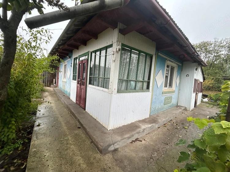 Casă cu 3 camere cu Teren 36 Mp în Avrămeni