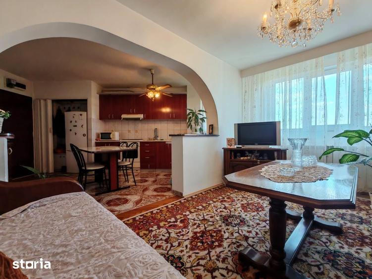 Apartament cu 3 camere decomandat în Dacia