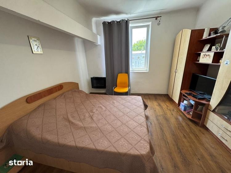 Apartament cu 5 camere decomandat în Cișmigiu