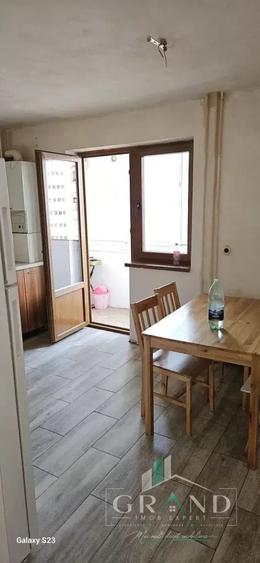 Apartament cu 3 camere semidecomandat, mobilat în Grigorescu