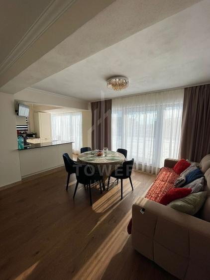 Penthouse cu 4 camere decomandat, mobilat în Nord-Vest