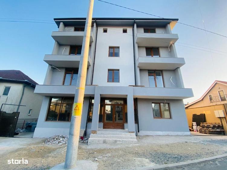 Spațiu comercial, de 1,700 mp, în Central