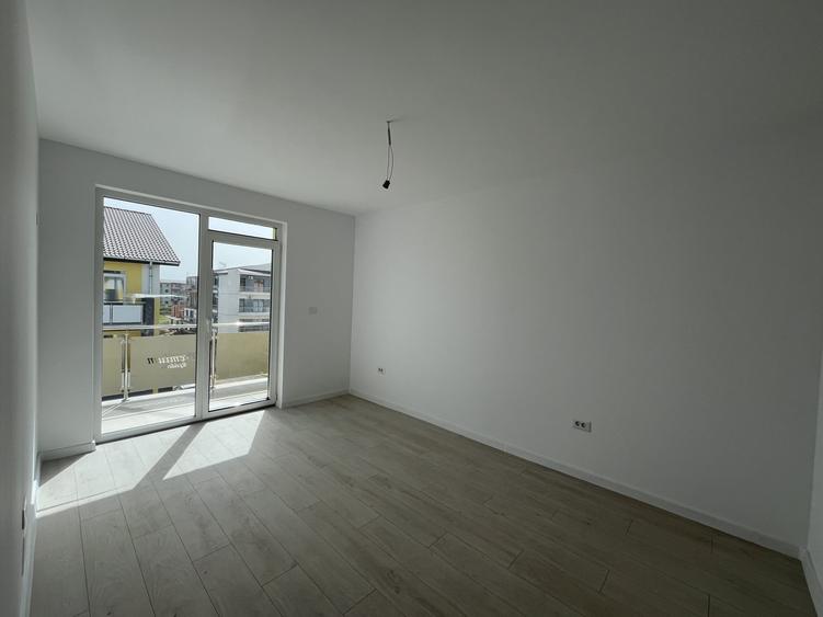 Apartament cu 2 camere decomandat în Giroc