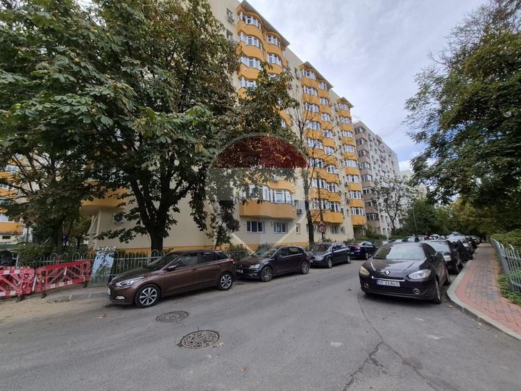 Vanzare Apartament 1 Camera 36mpu Bloc Anvelopat 1986 Metrou Dristor - 1