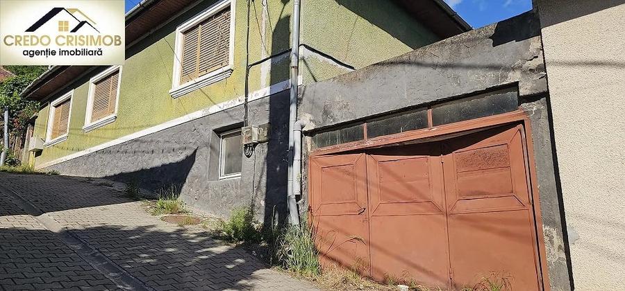 Casă cu 5 camere cu Teren 500 Mp în Muncitoresc