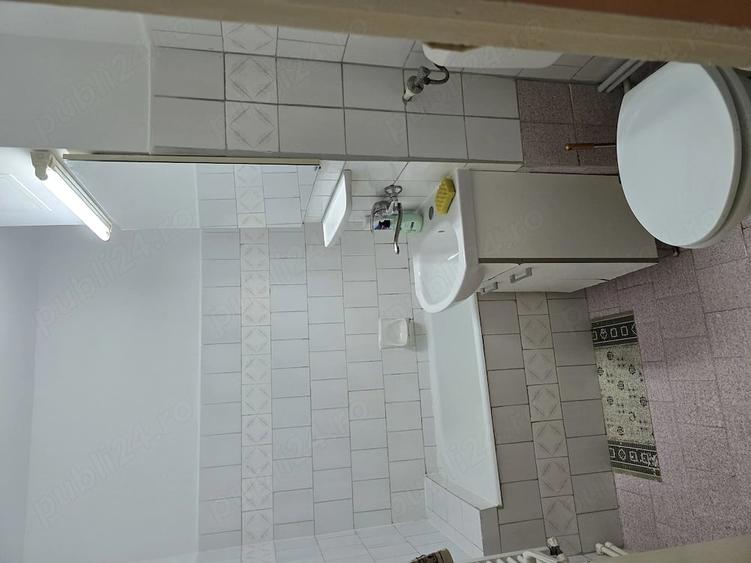 Apartament cu 3 camere decomandat în Tomis III