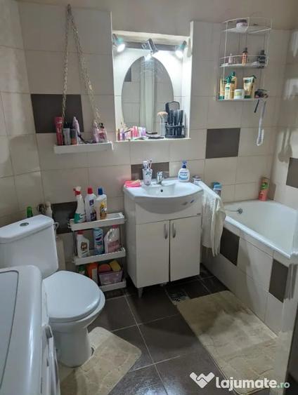 Apartament cu 4 camere decomandat în Ultracentral