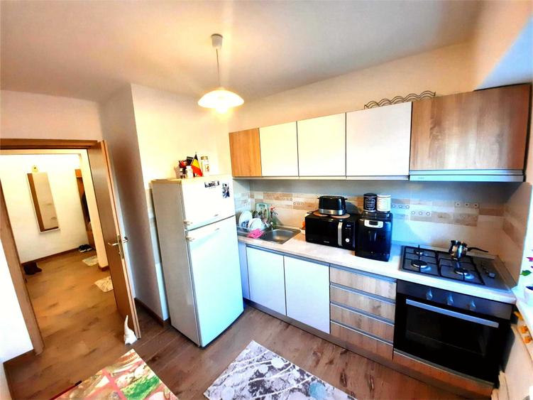 Apartament cu 2 camere decomandat în Palazu Mare