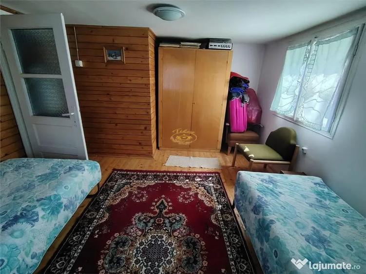 Casă cu 4 camere cu Teren 327 Mp în Central