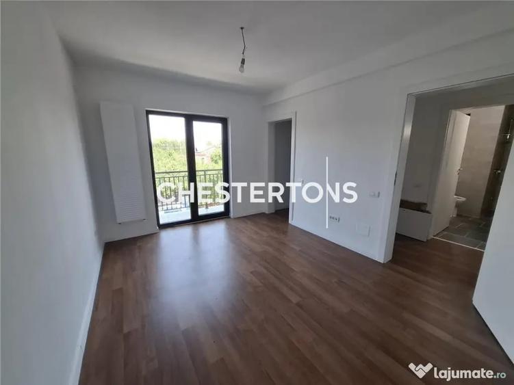 Casă cu 4 camere cu Teren 438 Mp în Crevedia