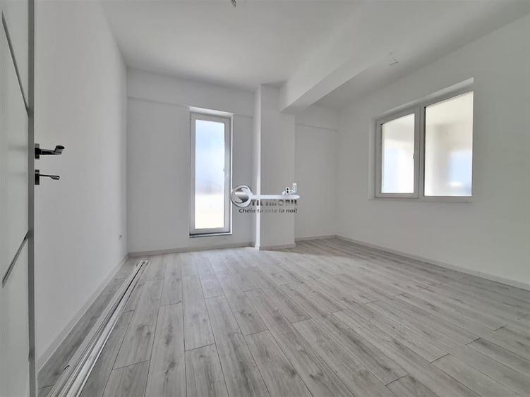 Penthouse cu 3 camere decomandat în Galata