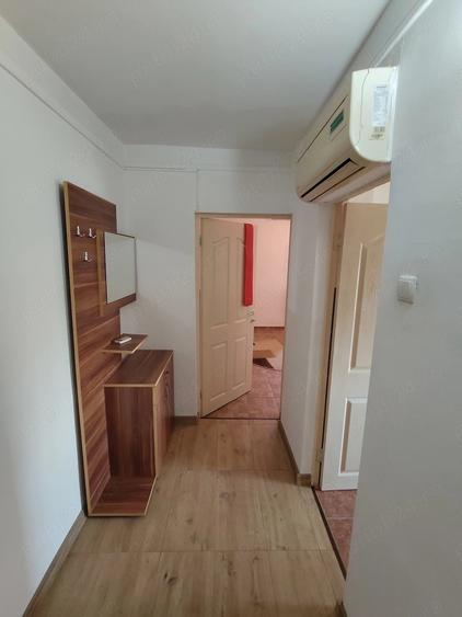 Apartament cu 2 camere decomandat în Buzaului
