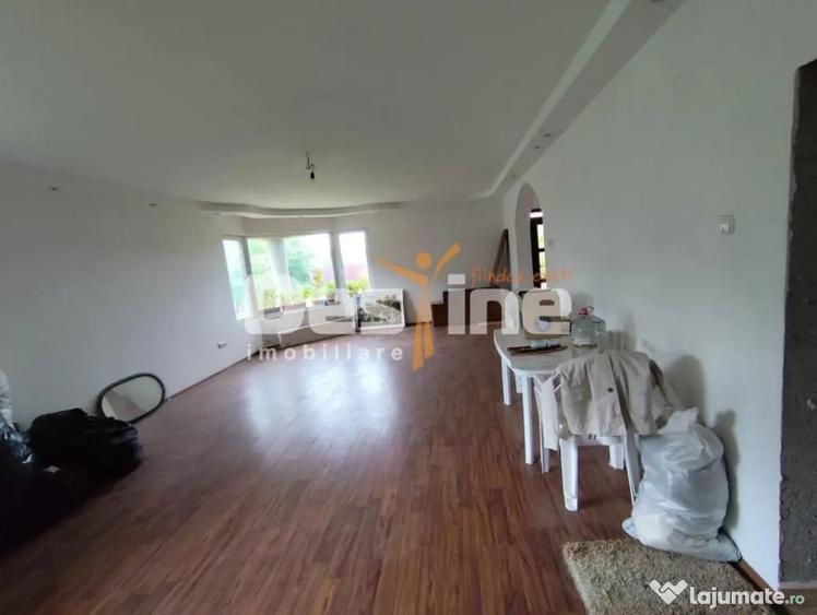Casă cu 5 camere cu Teren 1508 Mp în Țânțăreni