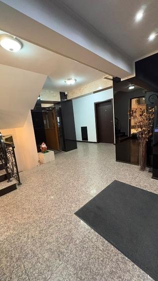 Apartament cu 2 camere decomandat, mobilat în Băneasa