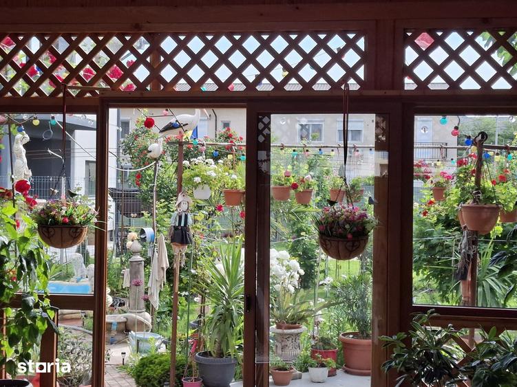 Casă cu 7 camere cu Teren 516 Mp în Cumpăna