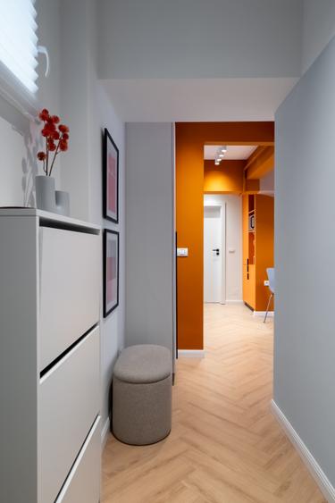 Apartament cu 2 camere semidecomandat în Calea Victoriei