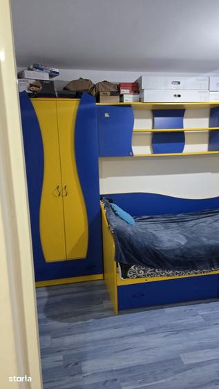 Apartament cu 3 camere în Micro 17