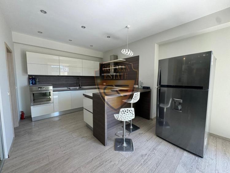 Apartament cu 3 camere decomandat, mobilat în Tomis II