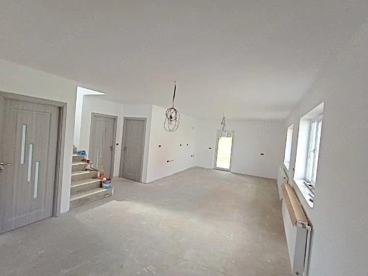 casa noua de vanzare in com Vinga - 9