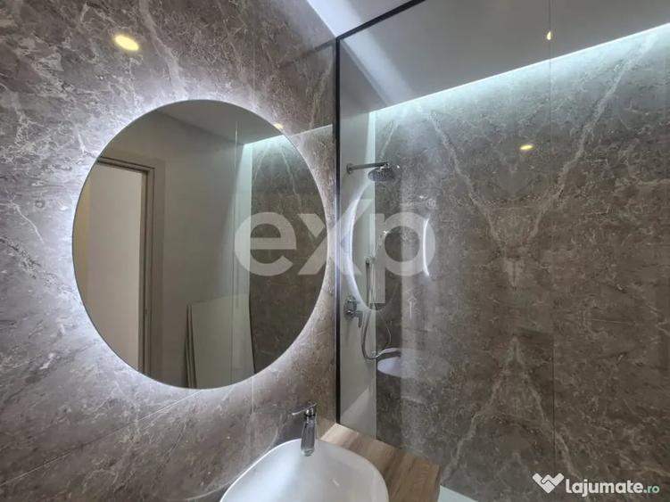 Apartament cu 4 camere decomandat în Central