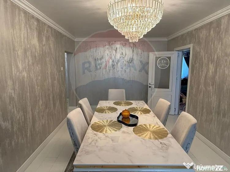 Apartament cu 4 camere semidecomandat în Dristor